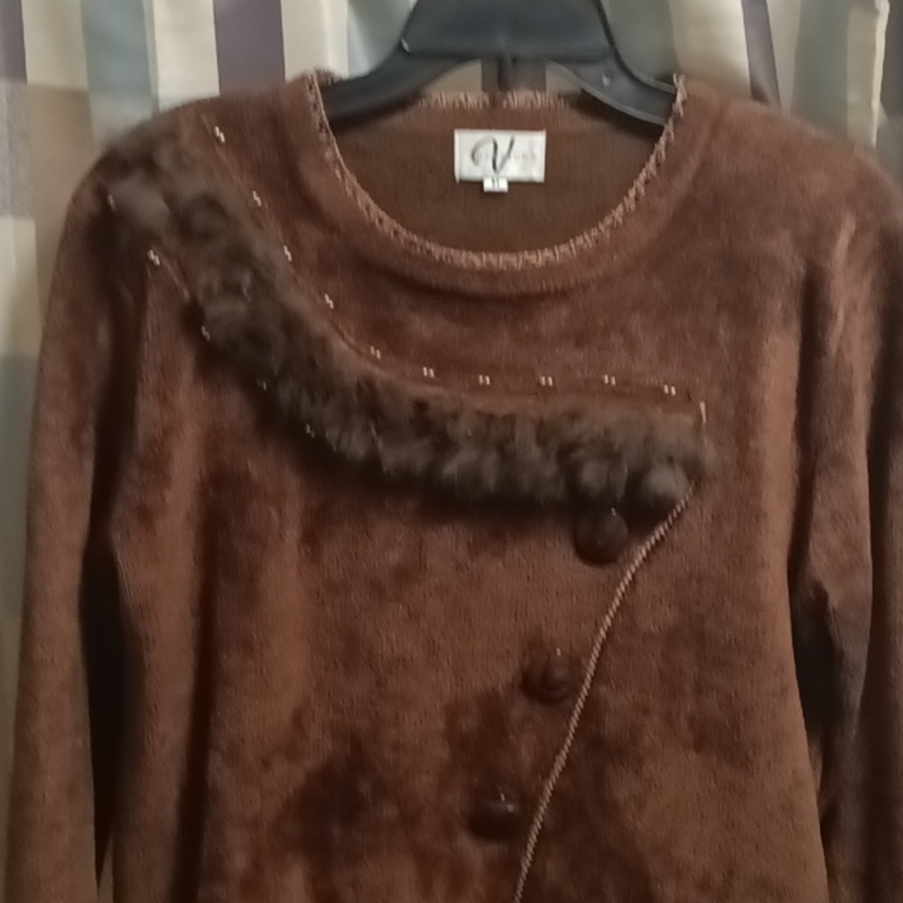 FINAL PRICE NWOT VARIATIONS brown l/s sweater trimmed w faux fur beads/buttons